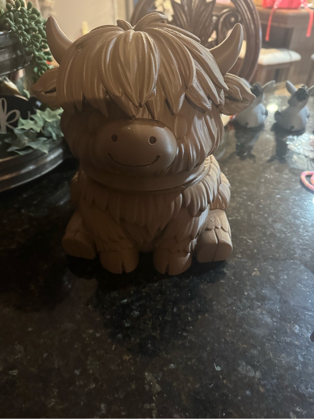 Brown Highland Cow Figurine Decorative Accent cookie jar